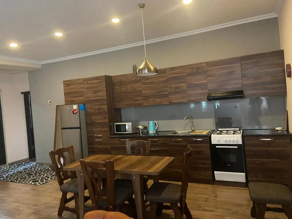 2-Bedroom Apartment On Historic Mtatsminda Тбилиси 0*,